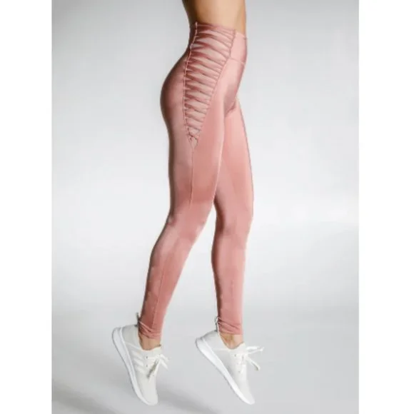 Mina sportswear deals